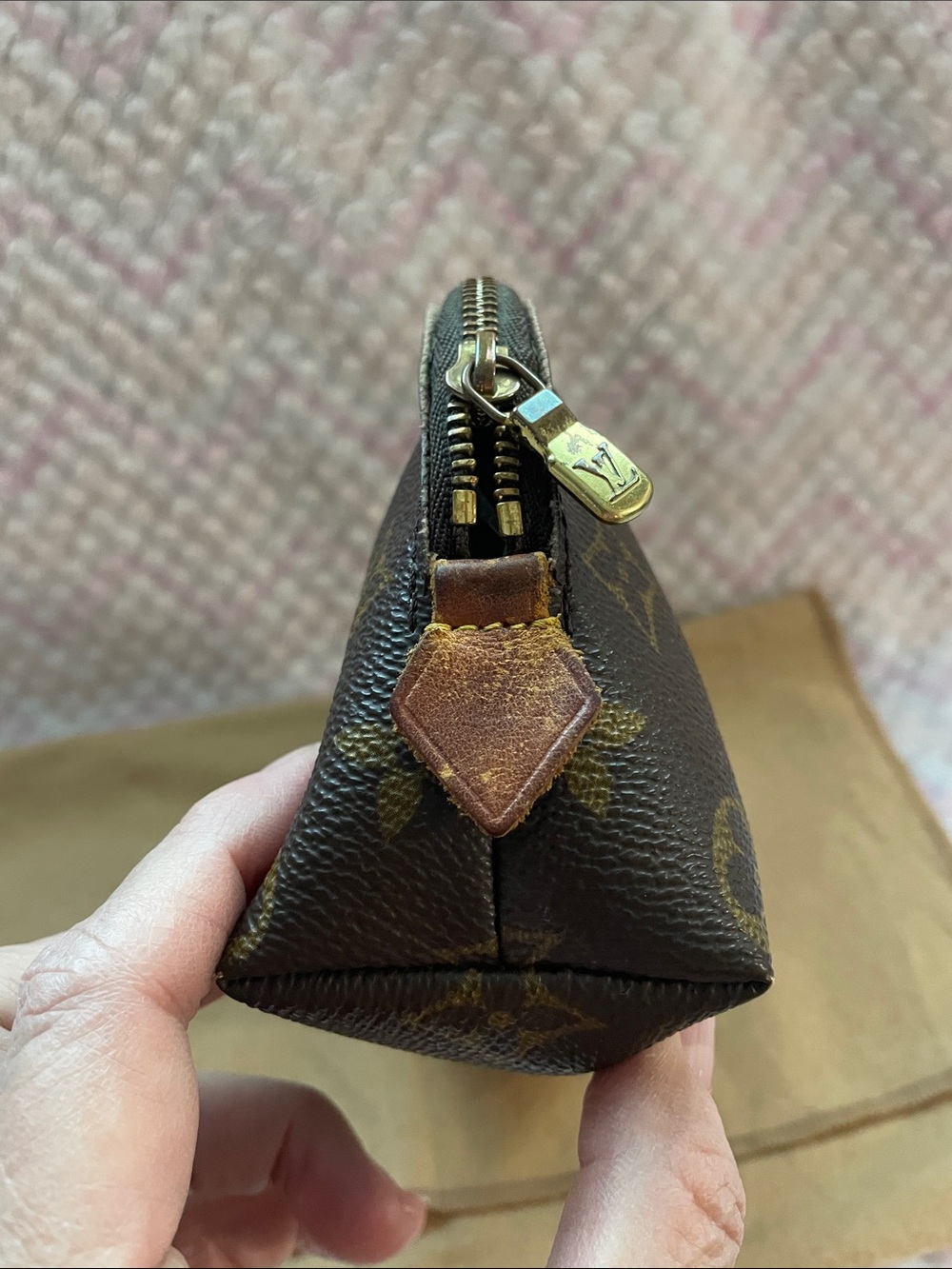 Louis Vuitton Pouch with COA - Picture 3 of 16